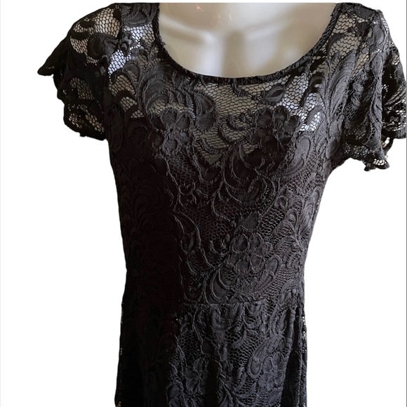 Ambiance Woman’s Lace Dress B4 - Picture 2 of 7